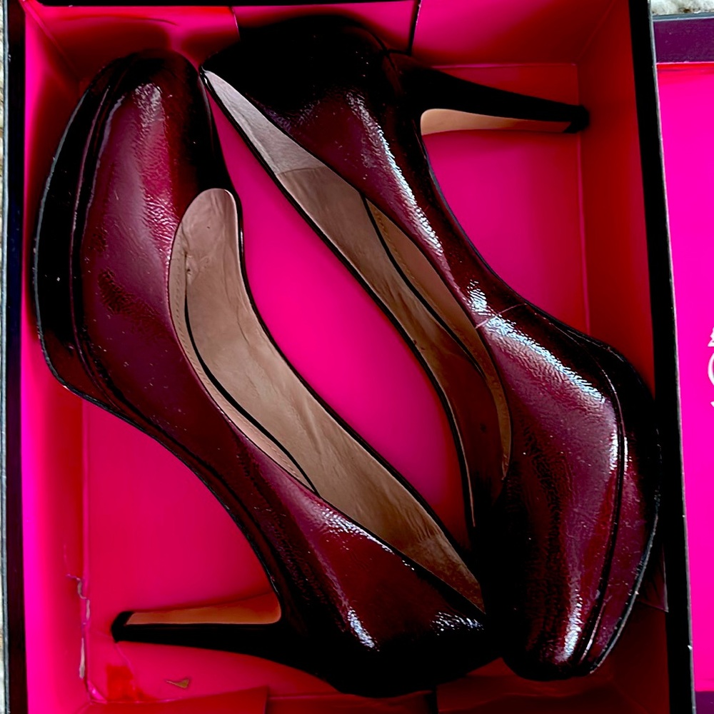 Red hot (red rouge) hot heels